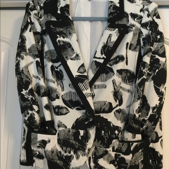 Jacket - Picture 2 of 4